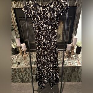 Knox Rose Black and Cream Floral Maxi Dress